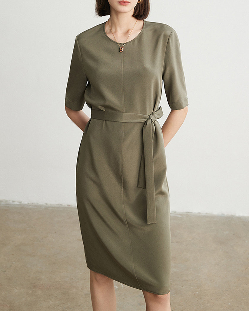 22 Momme Simple Round Neck Dress